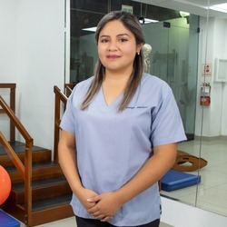 Fiorella López Jurado - Centro de Terapia Therapy Stage