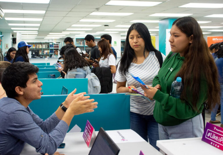 RECONOCIDAS EMPRESAS PARTICIPARON EN LA FERIA LABORAL PRESENCIAL WIENER 2023-I, DIRIGIDA A ESTUDIANTES Y EGRESADOS DE LA UNIVERSIDAD NORBERT WIENER