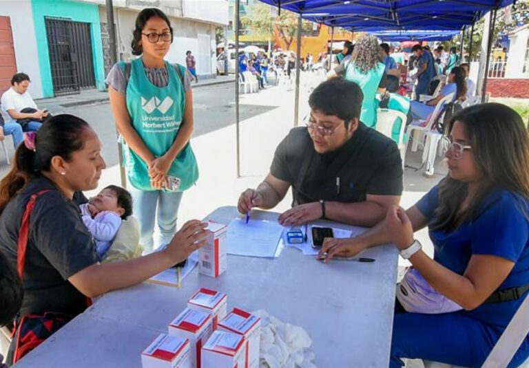 UNIVERSIDAD NORBERT WIENER BRINDÓ ATENCIÓN DE SALUD GRATUITA A POBLADORES DEL RÍMAC EN EL MARCO DEL PROYECTO “SALUD Y BIENESTAR EN MI BARRIO”