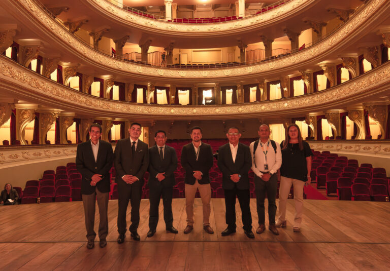 DELEGACIÓN DEL GRUPO EDUCATIVO WIENER CARRIÓN VISITÓ LOS TEATROS EMBLEMÁTICOS QUE ADMINISTRA LA MUNICIPALIDAD DE LIMA CON FINES DE UNA POSIBLE ALIANZA ENTRE AMBAS INSTITUCIONES