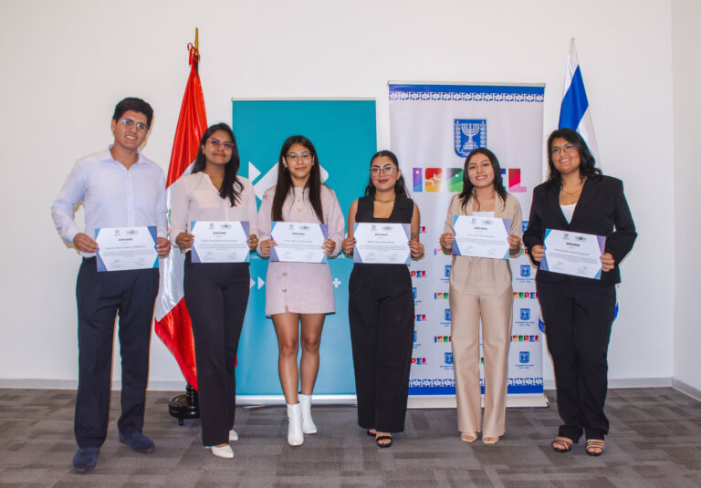 ESTUDIANTES DE LA UNIVERSIDAD NORBERT WIENER RECIBIERON EL RECONOCIMIENTO DE LA EMBAJADA DE ISRAEL Y LA ONG “HEROES FOR LIFE” POR SU PARTICIPACIÓN COMO INTÉRPRETES VOLUNTARIOS EN CAMPAÑA SOCIAL ORGANIZADA POR AMBAS INSTITUCIONES