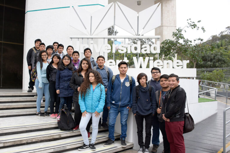 ESTUDIANTES DE LA EAP DE INGENIERÍA REALIZARON VISITA TÉCNICA A LAS INSTALACIONES DEL GRUPO GLORIA