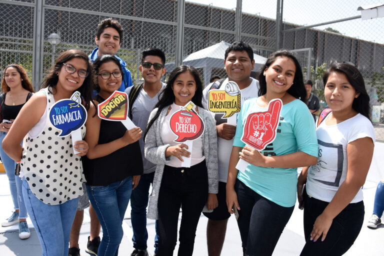 UNIVERSIDAD NORBERT WIENER DIO LA BIENVENIDA A SUS NUEVOS ESTUDIANTES