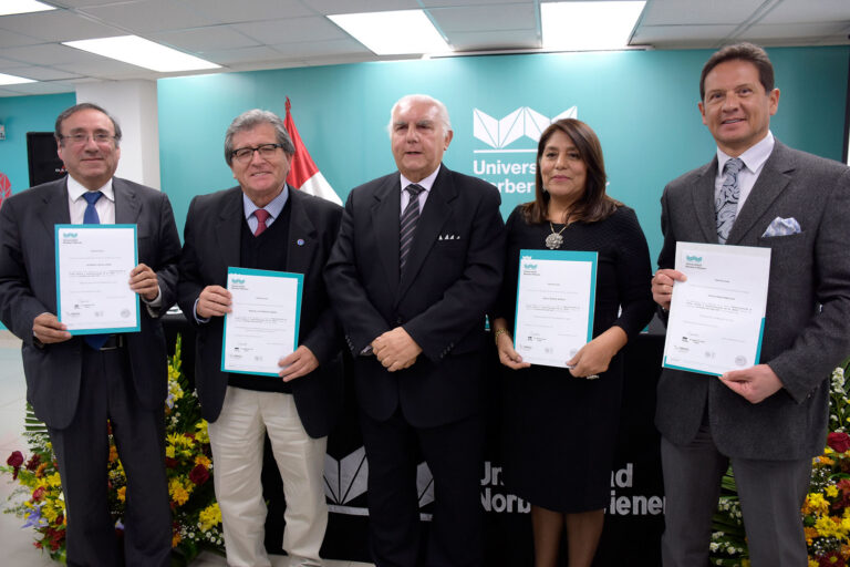 ESPECIALISTAS EN FERTILIZACIÓN IN VITRO PARTICIPARON EN LA CÁTEDRA DEL RECTOR, PROGRAMA ACADÉMICO ORGANIZADO POR LA UNIVERSIDAD NORBERT WIENER
