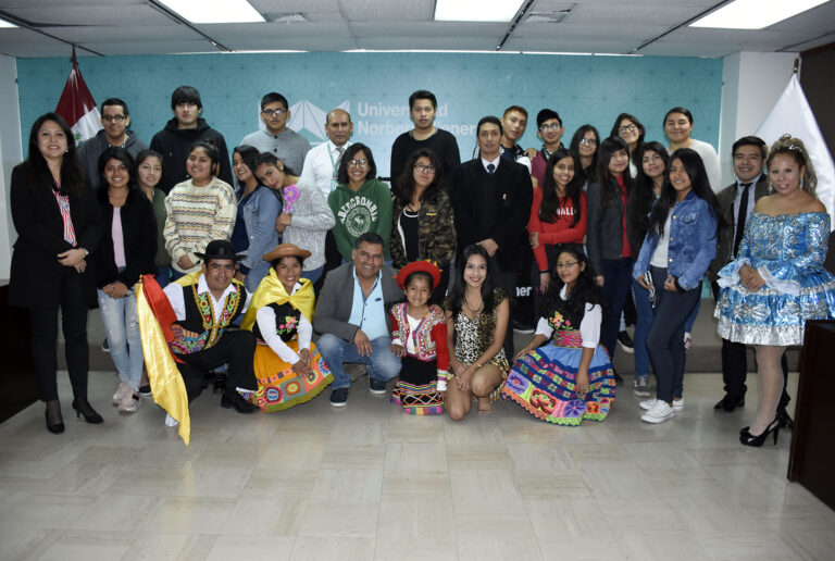 DESTACADO ACTOR DE CINE Y TELEVISIÓN POLD GASTELLO ASISTIÓ A PRESENTACIÓN DE TALLER DE SUPERACIÓN PERSONAL DE LA PREWIENER