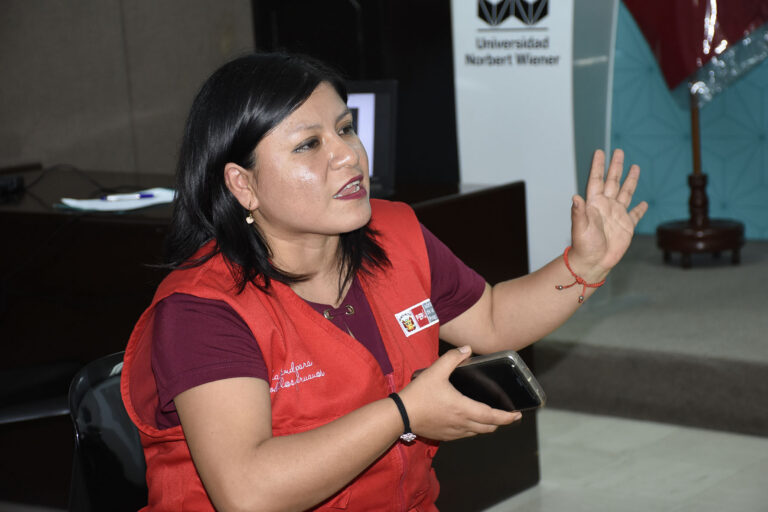 REPRESENTANTE DEL MIMP OFRECIÓ CHARLA EN UNIVERSIDAD NORBERT WIENER SOBRE LA VIOLENCIA EN LA ETAPA DEL ENAMORAMIENTO Y NOVIAZGO