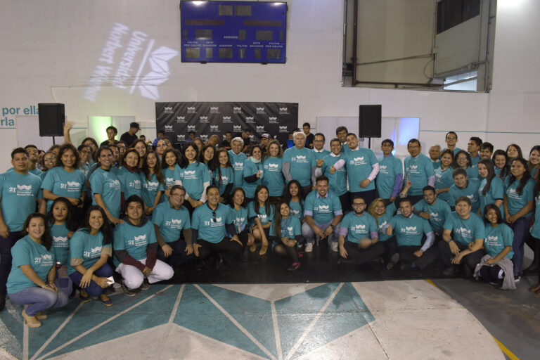 VELADA ARTÍSTICA DE ANIVERSARIO EN HOMENAJE A LA UNIVERSIDAD NORBERT WIENER