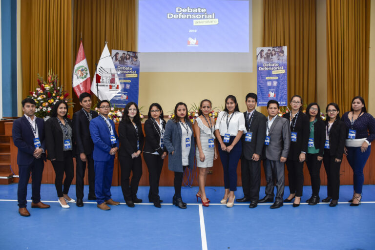 ESTUDIANTES DE LA UNIVERSIDAD NORBERT WIENER PARTICIPARON EN PRIMER DEBATE DEFENSORIAL UNIVERSITARIO ORGANIZADO POR LA DEFENSORÍA DEL PUEBLO