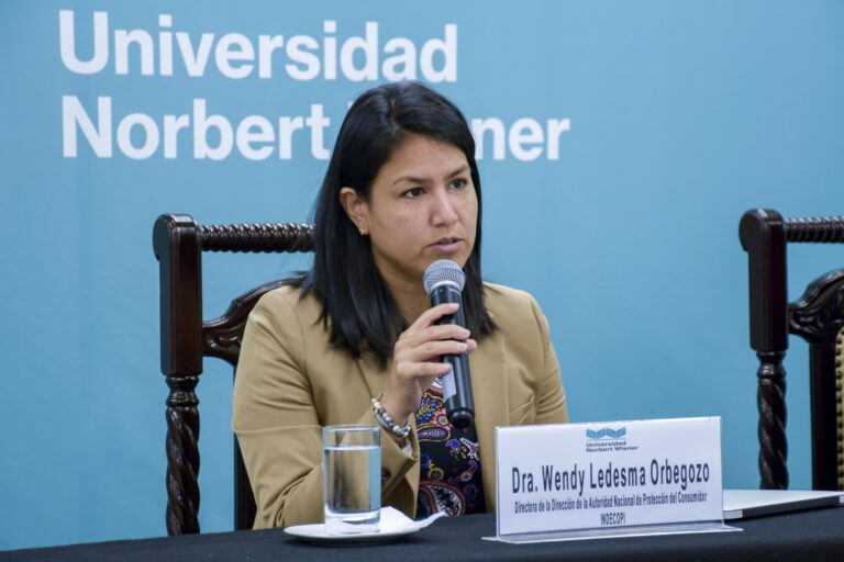 DIRECTORA DE AUTORIDAD NACIONAL DE PROTECCIÓN DEL CONSUMIDOR DE INDECOPI OFRECIÓ CHARLA MAGISTRAL EN EPG DE LA UNIVERSIDAD NORBERT WIENER