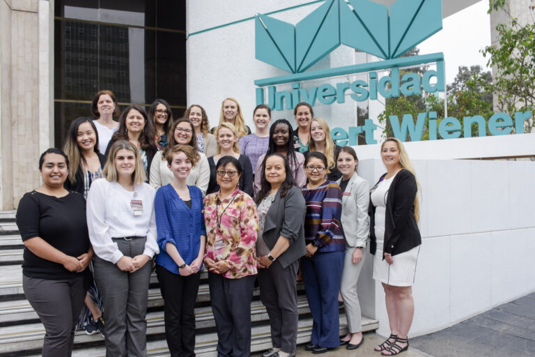 DELEGACIÓN DE LA TEXAS WOMAN’S UNIVERSITY PARTICIPÓ EN FORO INTERNACIONAL ORGANIZADO POR LA EAP DE ENFERMERÍA