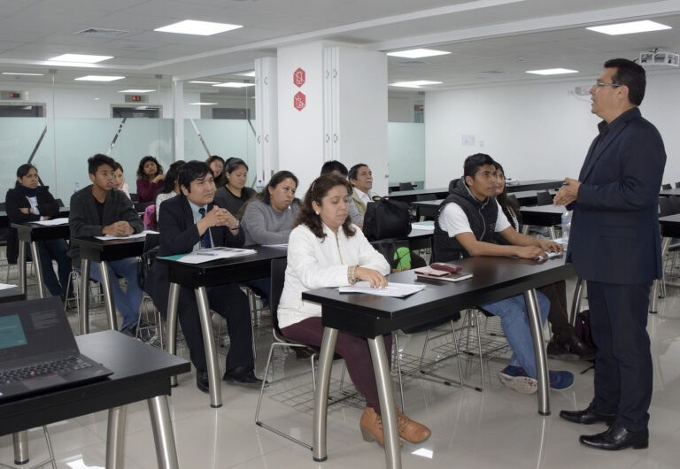 UNIVERSIDAD NORBERT WIENER ORGANIZA CURSO DE MARKETING PERSONAL