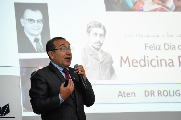 EAP DE MEDICINA HUMANA DE LA UNIVERSIDAD NORBERT WIENER CELEBRÓ EL DÍA DE LA MEDICINA PERUANA