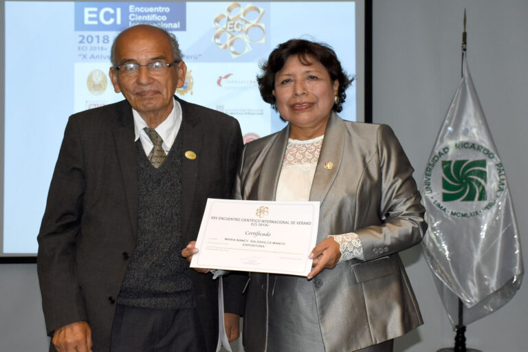 DOCENTES DE LA UNIVERSIDAD NORBERT WIENER PARTICIPARON EN EL ENCUENTRO CIENTÍFICO INTERNACIONAL DE VERANO REALIZADO EN LIMA