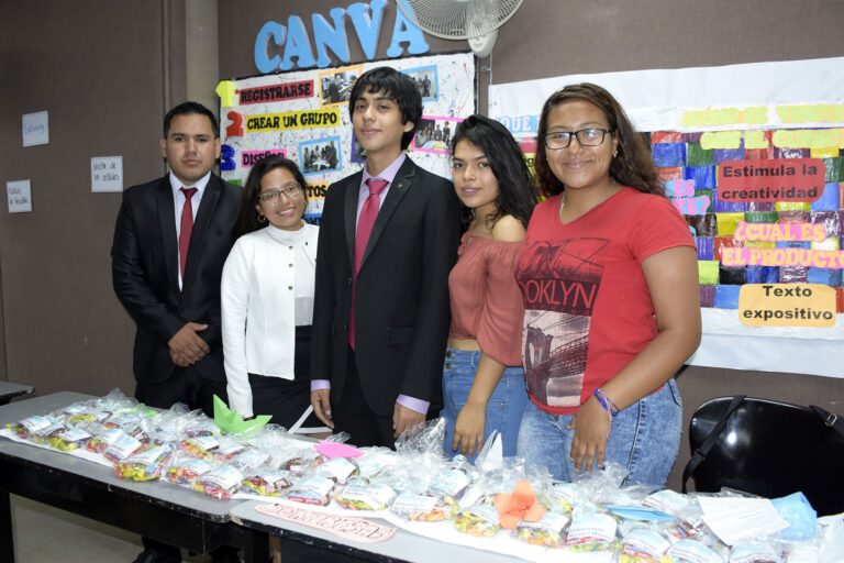 ALUMNOS DE LA PREWIENER Y DE LOS TALLERES DE VERANO PRESENTARON NUEVOS PROYECTOS EDUCATIVOS