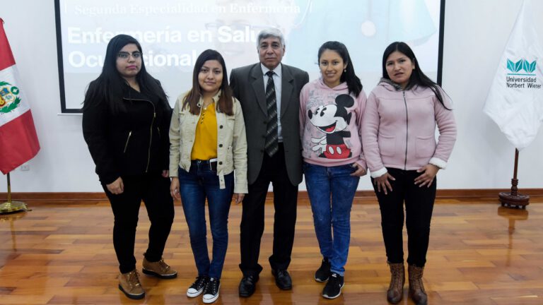 ENFERMEROS DE LOS PROGRAMAS DE SEGUNDA ESPECIALIDAD DEL SEMESTRE 2019-II PARTICIPARON EN PROGRAMA DE INDUCCIÓN