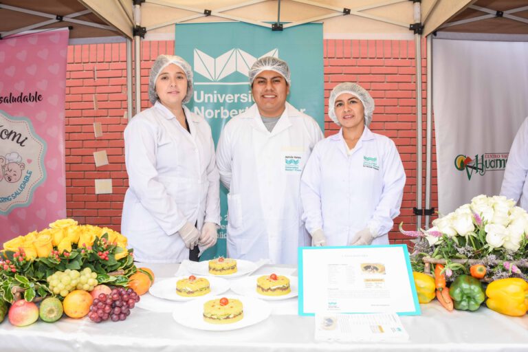 ESTUDIANTES DE LA EAP DE NUTRICIÓN HUMANA PARTICIPARON EN CONCURSO ORGANIZADO EN EL MARCO DEL I FORO EDUCA ALIMENTARIA