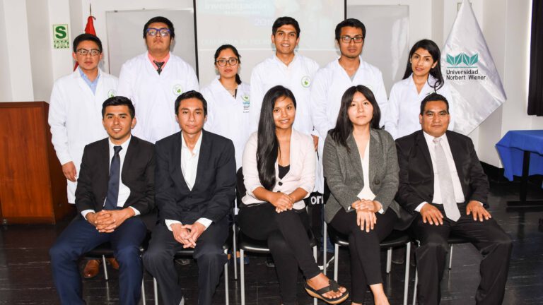 ESTUDIANTES GANADORES DEL XXI CONCURSO DE INVESTIGACIÓN DE ESTUDIANTES FUERON DISTINGUIDOS EN CEREMONIA ESPECIAL