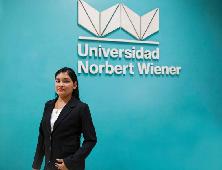 EGRESADA DE LA CARRERA DE ADMINISTRACIÓN Y DIRECCIÓN DE EMPRESAS PUBLICA ARTÍCULO EN REVISTA INDIZADA EN SCOPUS