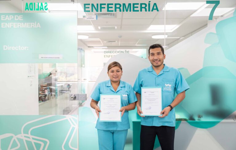 EGRESADOS DE LA EAP DE ENFERMERÍA OCUPARON LOS PRIMEROS PUESTOS EN EXAMEN NACIONAL DE ENFERMERÍA