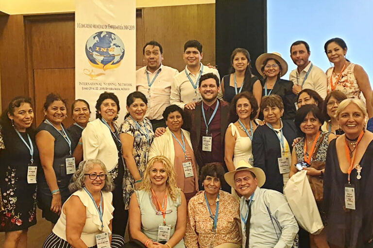 DOCENTES DE LA EAP DE ENFERMERIA PARTICIPARON COMO PONENTES EN EL PRIMER CONGRESO MUNDIAL DE ENFERMERÍA REALIZADO EN MÉXICO