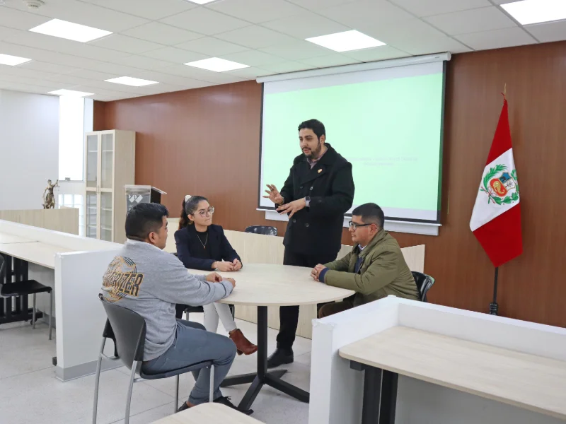 Foto de Sala de Simulación Legal