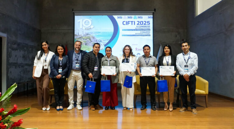 SEMILLERO DE INVESTIGACIÓN DE TERAPIA FÍSICA Y REHABILITACIÓN DE LA UNIVERSIDAD NORBERT WIENER GANÓ CONCURSO INTERNACIONAL DE PÓSTER DE INVESTIGACIÓN