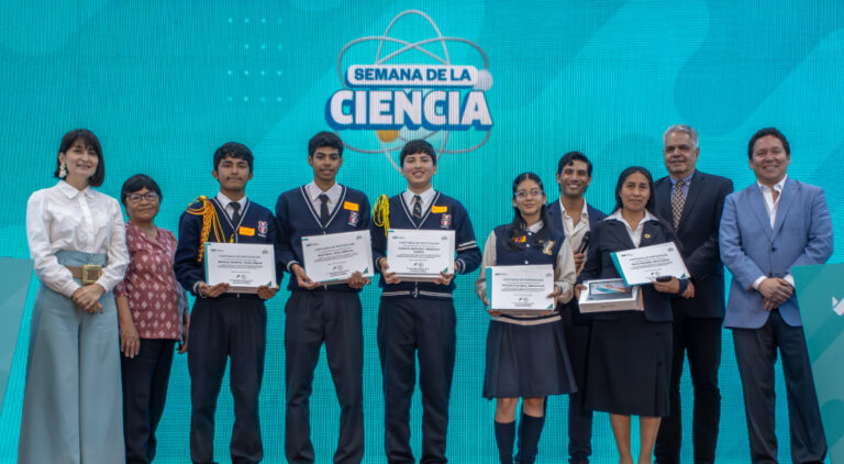 UNIVERSIDAD NORBERT WIENER ORGANIZÓ CONCURSO ESCOLAR “EL VALOR DE LA CIENCIA”