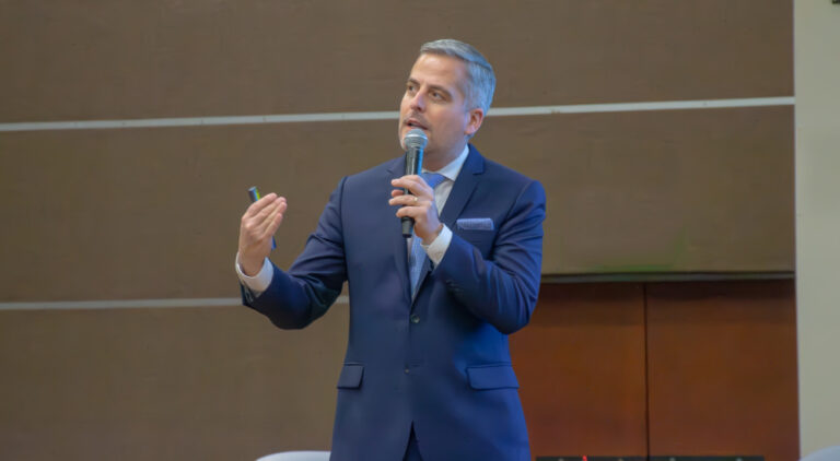 ESPECIALISTAS DE BRASIL, CHILE, COLOMBIA, ECUADOR Y PERÚ PARTICIPARON EN EL XVII CONGRESO INTERNACIONAL DE ODONTOLOGÍA ORGANIZADO POR LA UNIVERSIDAD NORBERT WENER