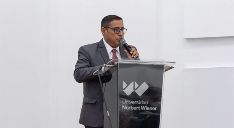 VICEMINISTRO DE GESTIÓN PEDAGÓGICA DEL MINEDU CLAUSURÓ I TALLER DE CAPACITACIÓN REALIZADO EN LA UNIVERSIDAD NORBERT WIENER