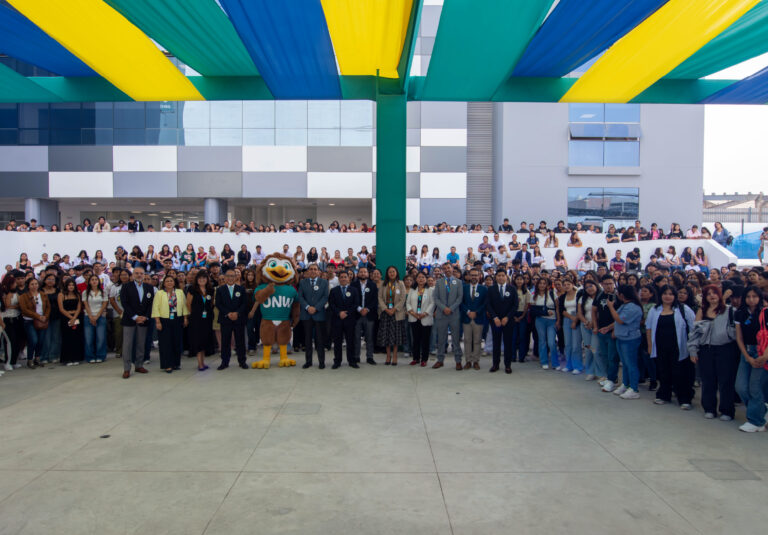 UNIVERSIDAD NORBERT WIENER DIO LA BIENVENIDA A ESTUDIANTES DE SU NUEVO CAMPUS LIMA NORTE Y DE LIMA CENTRO