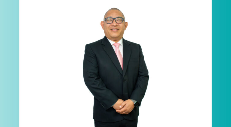 DIRECTOR GENERAL DE SERVICIOS UNIVERSITARIOS DE LA UNIVERSIDAD NORBERT WIENER RECIBIÓ RECONOCIMIENTO A LA TRAYECTORIA ACADÉMICA OTORGADO POR LA UNIVERSIDAD CUAUHTÉMOC (MÉXICO)