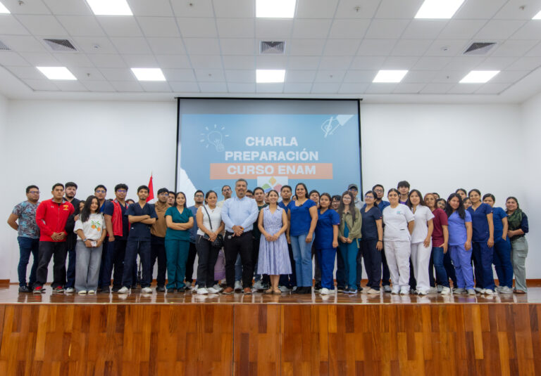 ESTUDIANTES DE MEDICINA HUMANA DE NORBERT WIENER RECIBIERON ORIENTACIÓN PARA PARTICIPAR CON ÉXITO EN EL EXAMEN NACIONAL DE MEDICINA