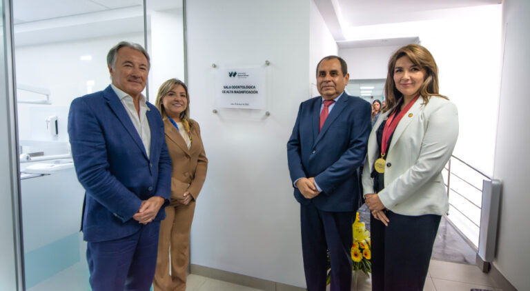 CENTRO ODONTOLÓGICO DE LA UNIVERSIDAD NORBERT WIENER INCORPORA MODERNA SALA DE ALTA MAGNIFICACIÓN, PRIMERA EN EL PERÚ Y SEGUNDA EN SUDAMÉRICA