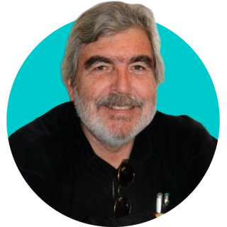 Dr. Julio Huapaya