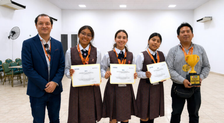 LA UNIVERSIDAD NORBERT WIENER Y EL INSTITUTO CARRIÓN OTORGARON BECAS A LOS GANADORES DE LA HACKATHON EN TECNOLOGÍAS DIGITALES ORGANIZADA POR EL MINEDU