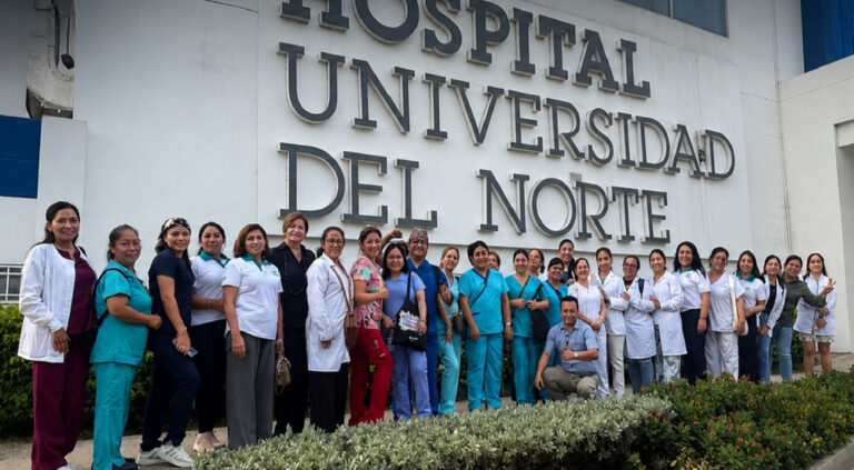 DELEGACIÓN DE ESTUDIANTES DE POSGRADO WIENER CUMPLE MISIÓN ACADÉMICA EN UNIVERSIDAD DEL NORTE (COLOMBIA)