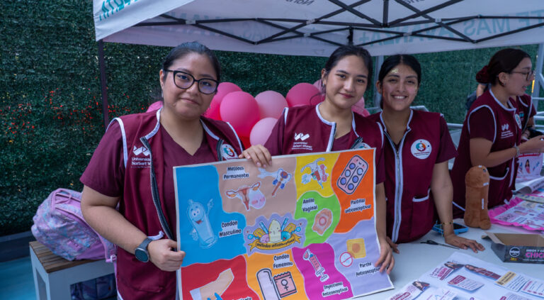 PROGRAMA ACADÉMICO DE OBSTETRICIA DE LA UNIVERSIDAD NORBERT WIENER ORGANIZÓ CAMPAÑA DE PREVENCIÓN DEL EMBARAZO ADOLESCENTE